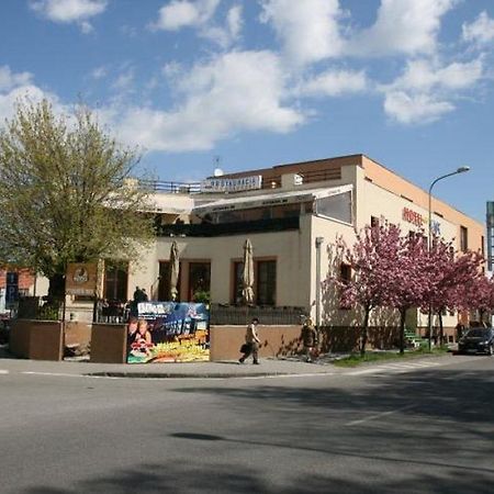 Hotel Oko Litra Dış mekan fotoğraf