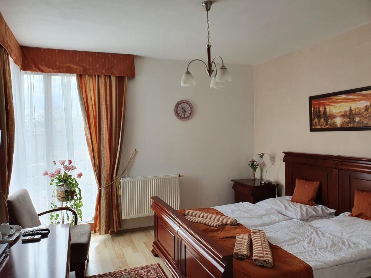 Hotel Oko Litra Dış mekan fotoğraf